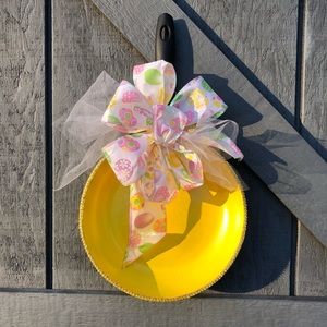 Handcrafted Pan Wreath